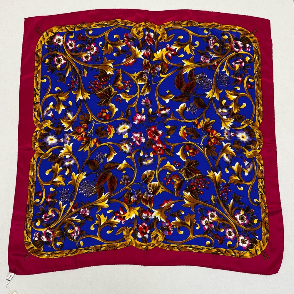 Garfinckel’s Women's Floral Silk Scarf - Blue & pink New With Tag 30x30”